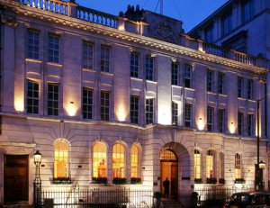 courthouse-hotel-outside